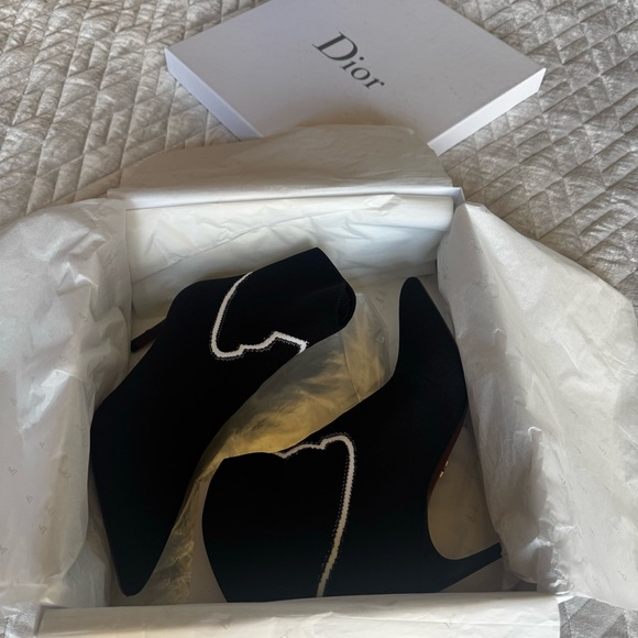 Dior Women's Black and White Ankle Boots - Pull on Sock Boot, sz 37 - Picture 3 of 13